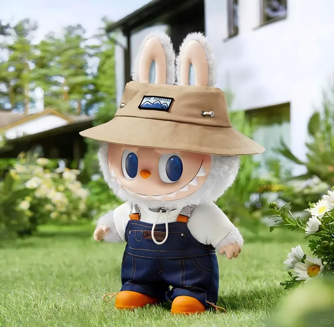 NEW IN BOX - POP MART THE MONSTERS FALL IN WILD SERIES BIG PLUSH LABUBU DOLL